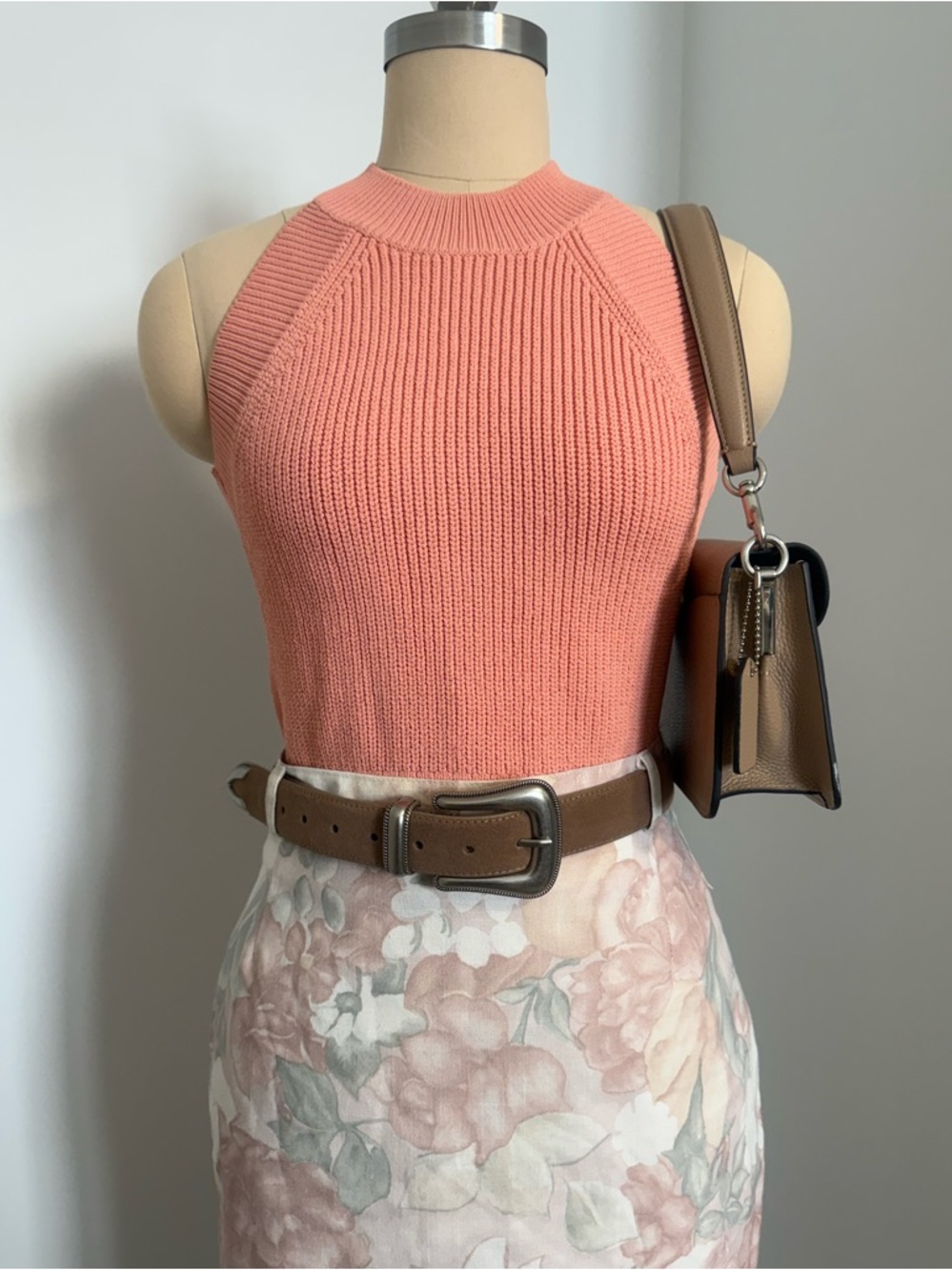 ARITZIA NWOT Coral Knit Halter Tank Top